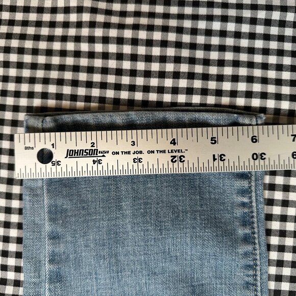 Levi's Light Wash Boyfriend Slim Fit Women's Jeans Size 27 - Picture 6 of 7